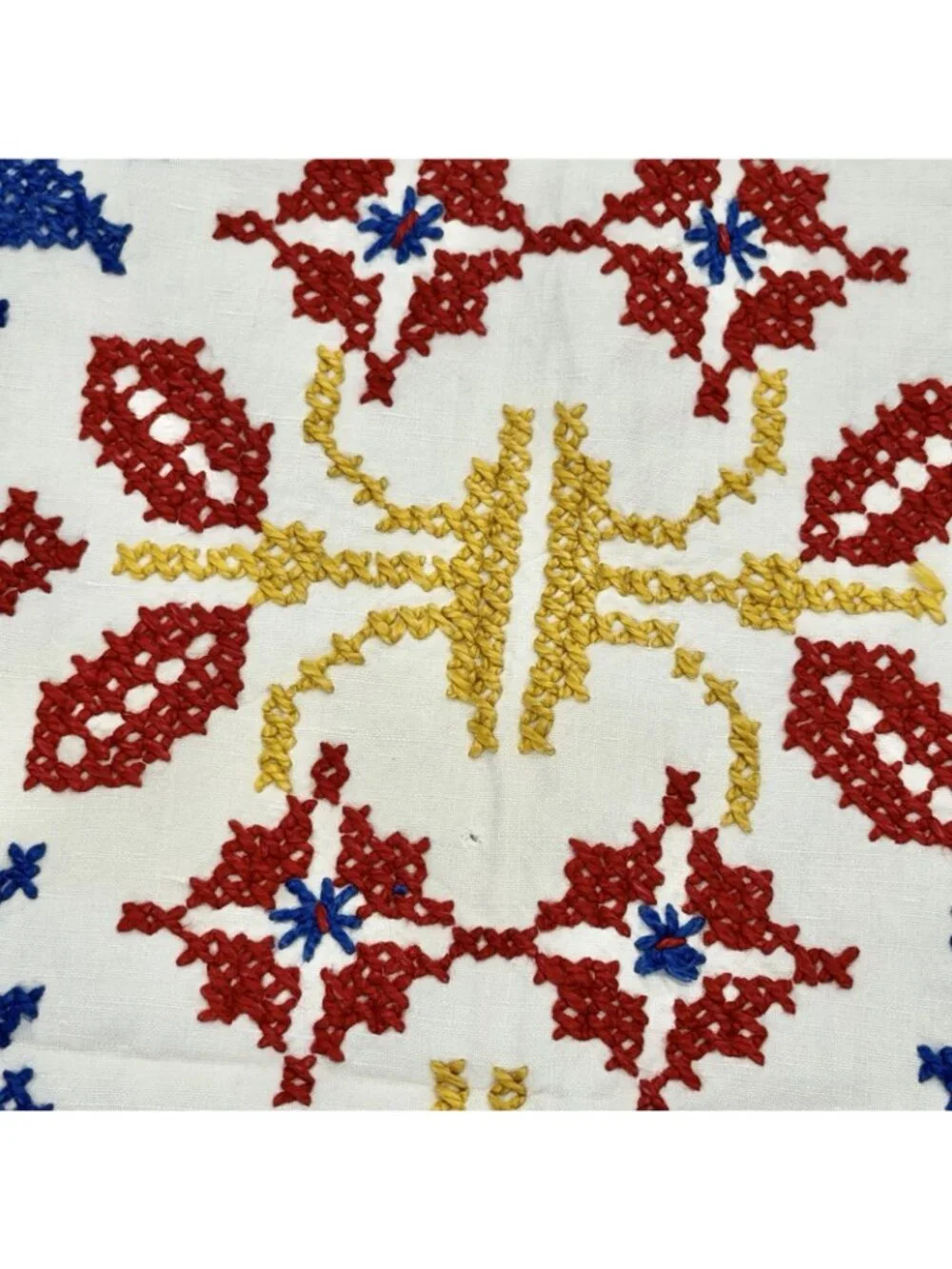 VTG Handmade Embroidered  Scandinavian Folk Art Square Linen Tablecloth 54x57